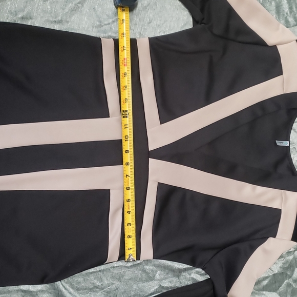 Auditions lady dress long sleeve ๐ 2xl black and tan. - Picture 9 of 15